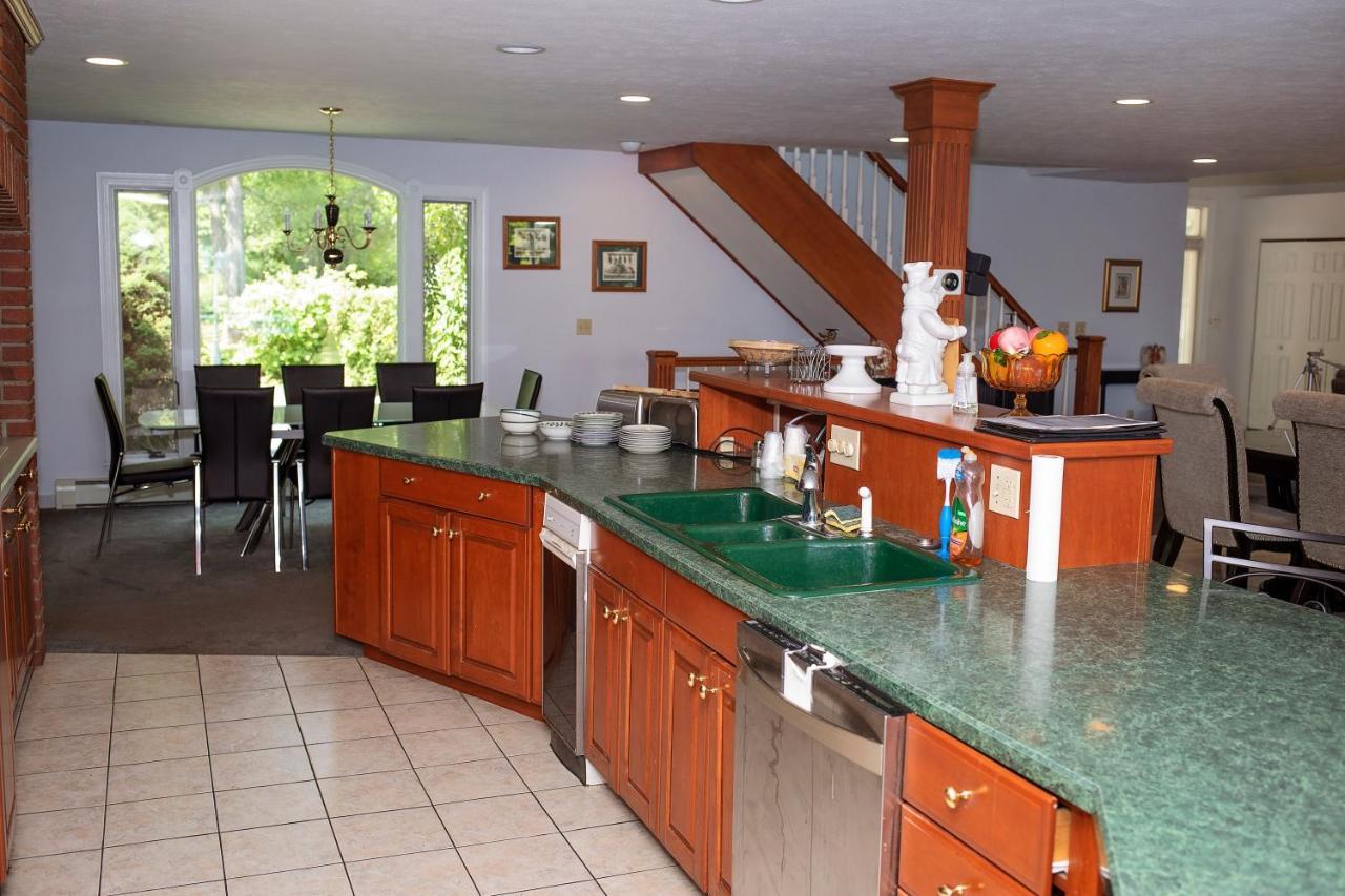 Longhouse Manor B&B Watkins Glen Luaran gambar